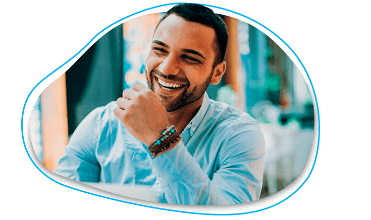 cliente rastreamento veicular feliz