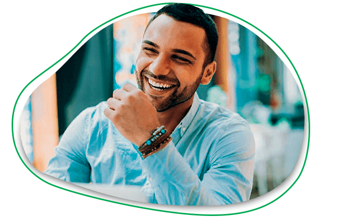 cliente rastreamento veicular feliz