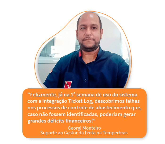 cliente rastreamento veicular feliz