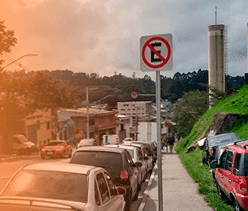 Multa por estacionar em local proibido: quais as consequências?